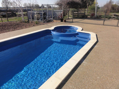 The Montague swimming pool range from Conquest Pools Albury Wodonga your local premier swimming pool builder. Be sure to contact Conquest Pools Albury Wodonga your true one stop swimming pool company offering swimming pool installation, blankets, heating, chemicals, umbrellas, servicing and maintenance.  